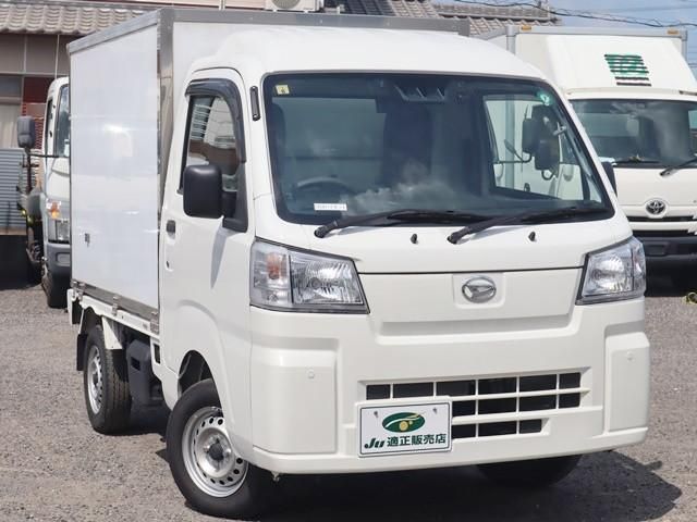 DAIHATSU HIJET truck 2023