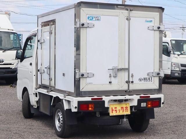 DAIHATSU HIJET truck 2023