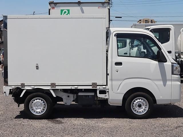 TOYOTA PIXIS truck 2022