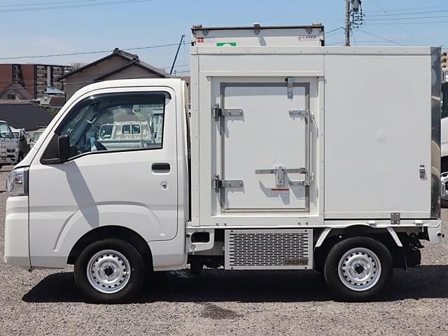TOYOTA PIXIS truck 2022