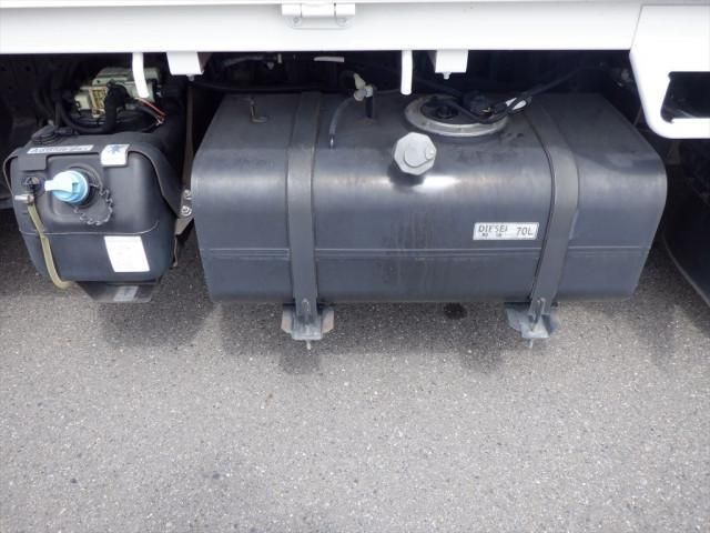 MITSUBISHI CANTER 2016