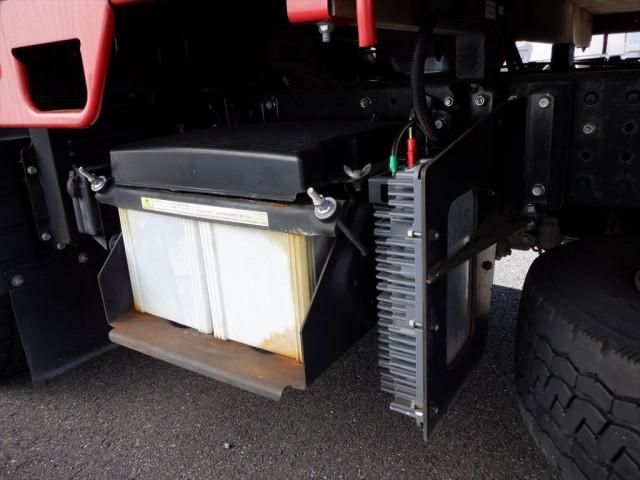 MITSUBISHI CANTER 2016