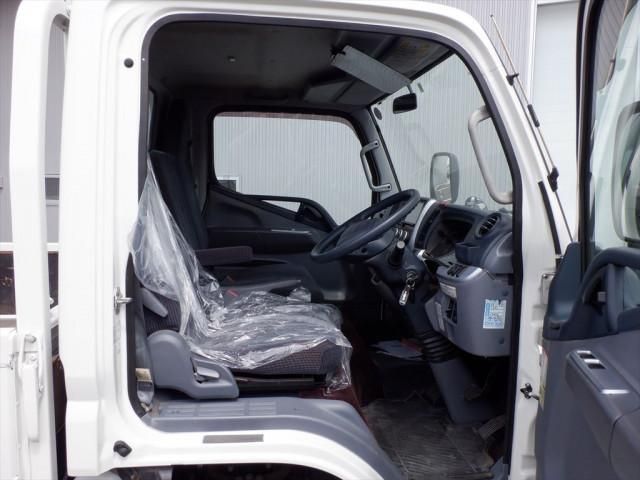 MITSUBISHI CANTER 2016