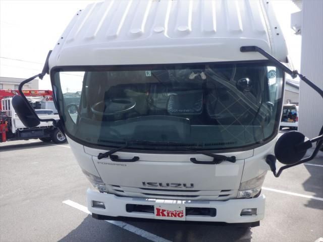ISUZU FORWARD 2016