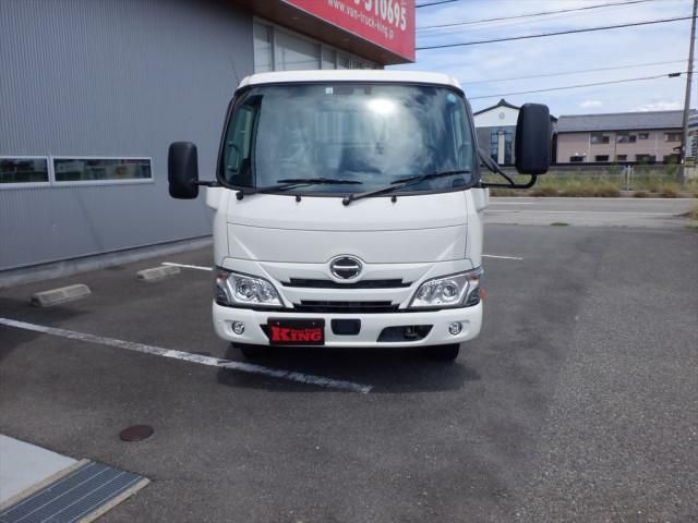 HINO DUTRO 2023