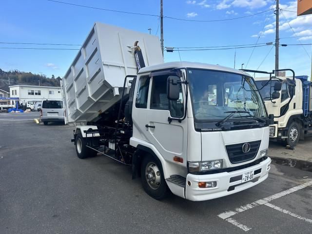 NISSAN DIESEL CONDOR 2006