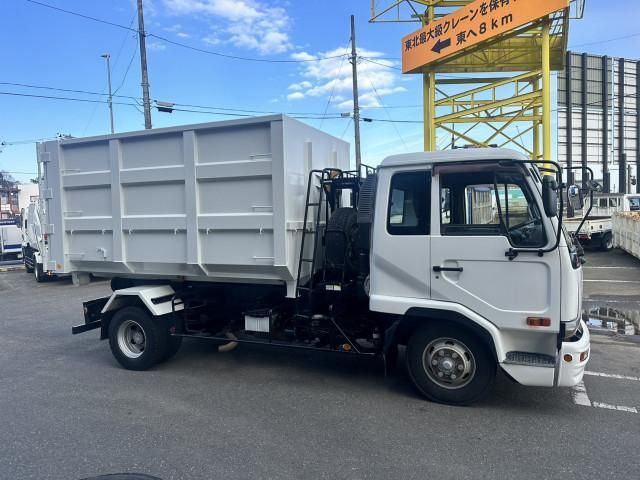 NISSAN DIESEL CONDOR 2006