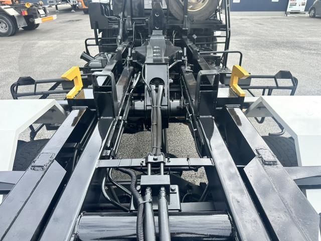 NISSAN DIESEL CONDOR 2006