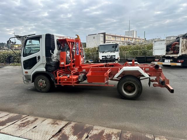 MITSUBISHI FUSOU FIGHTER 2016