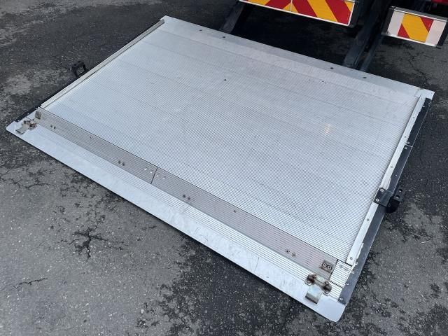 MITSUBISHI CANTER 2017