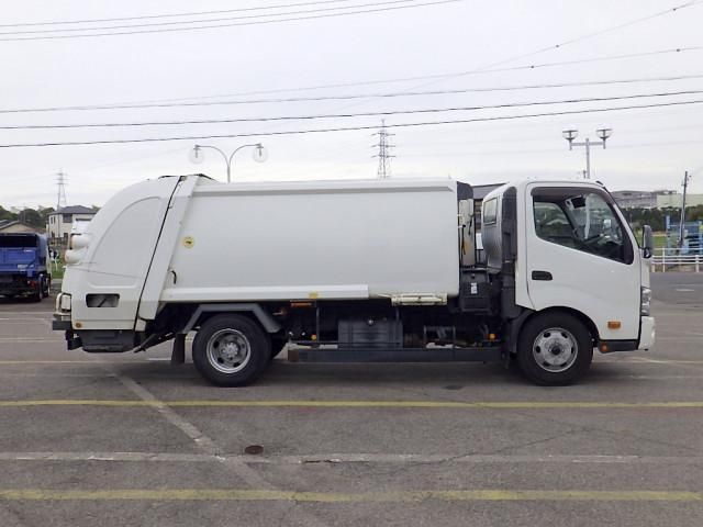 HINO DUTRO 2014