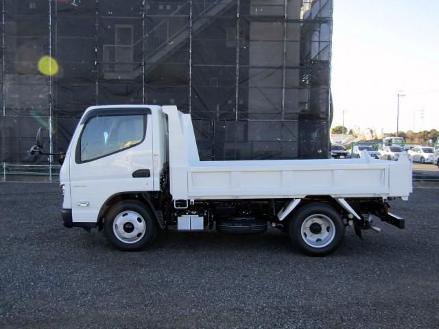 MITSUBISHI CANTER 2024