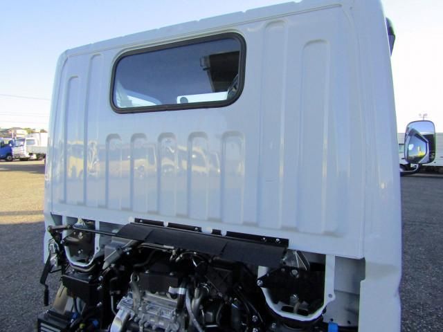 MITSUBISHI CANTER 2024