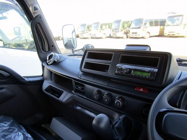 MITSUBISHI CANTER 2024