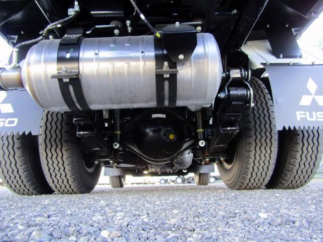 MITSUBISHI CANTER 2024