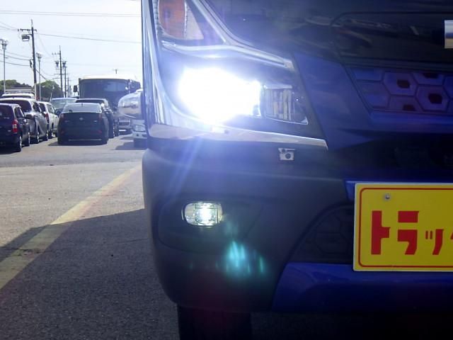 MITSUBISHI CANTER 2021