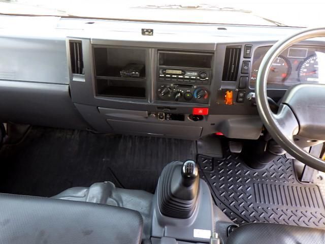 ISUZU ELF 2012