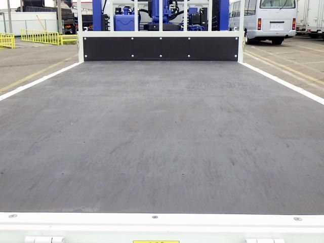 MITSUBISHI CANTER 2024