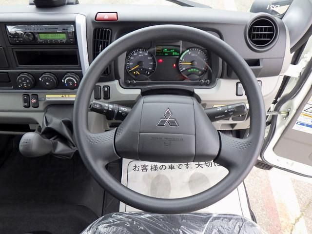 MITSUBISHI CANTER 2024
