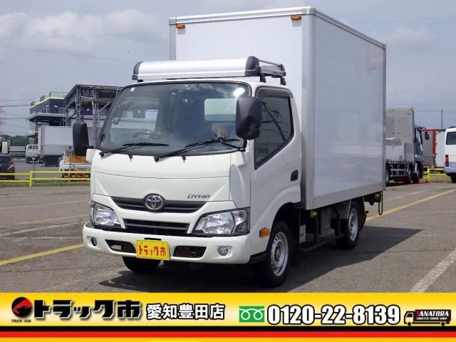 TOYOTA DYNA 2018