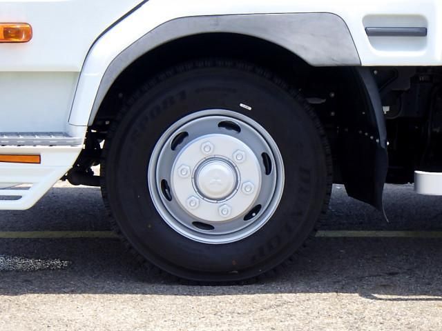 MITSUBISHI FUSOU FIGHTER 2018