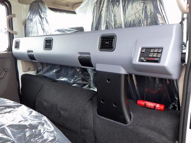 MITSUBISHI CANTER 2025