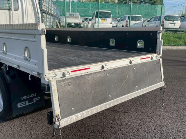 ISUZU ELF 2020