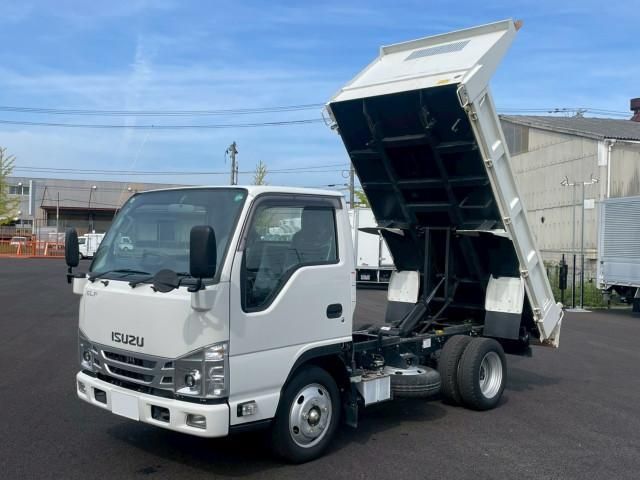ISUZU ELF 2022