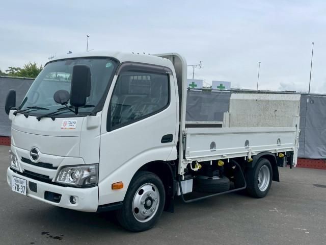 HINO DUTRO 2023