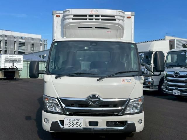 HINO DUTRO 2024
