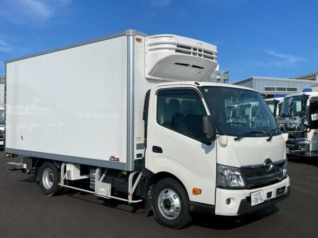 HINO DUTRO 2024