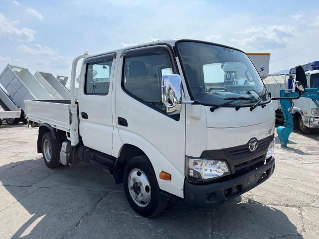 TOYOTA DYNA 2018