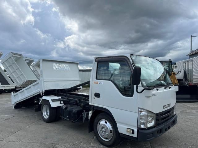 ISUZU ELF 2017