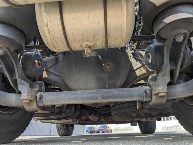 MITSUBISHI FUSOU SUPER GREAT 2011