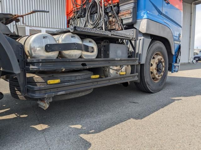 MITSUBISHI FUSOU SUPER GREAT 2011