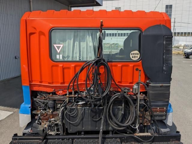 MITSUBISHI FUSOU SUPER GREAT 2011