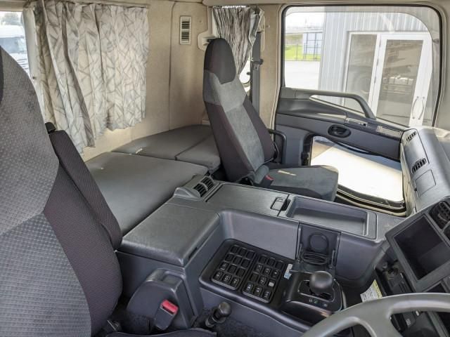 MITSUBISHI FUSOU SUPER GREAT 2011