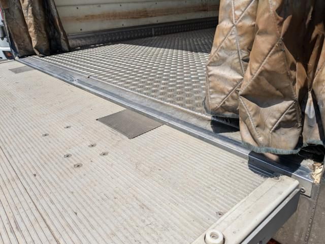 MITSUBISHI CANTER 2016