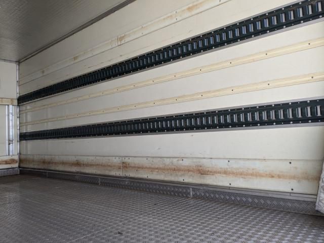 MITSUBISHI CANTER 2016