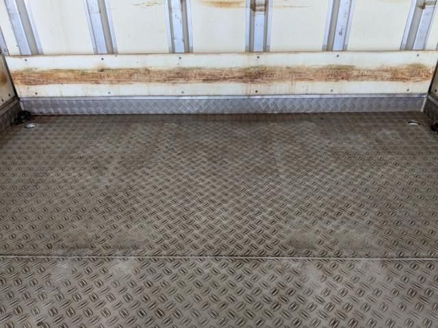 MITSUBISHI CANTER 2016