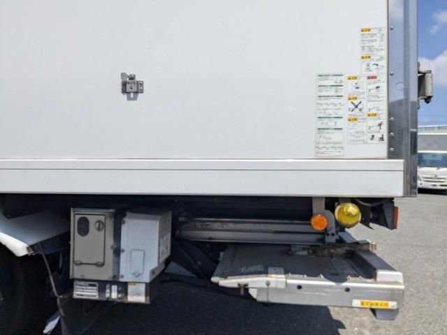 MITSUBISHI CANTER 2016