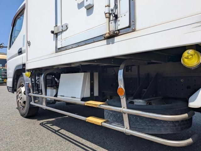 MITSUBISHI CANTER 2016