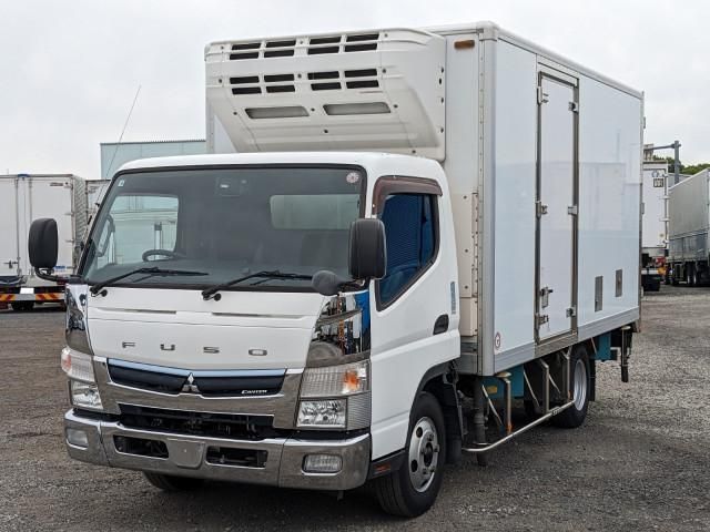 MITSUBISHI CANTER 2016