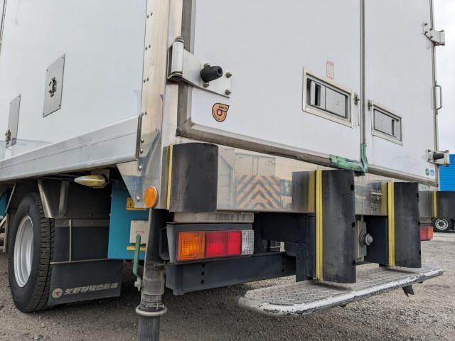 MITSUBISHI CANTER 2016