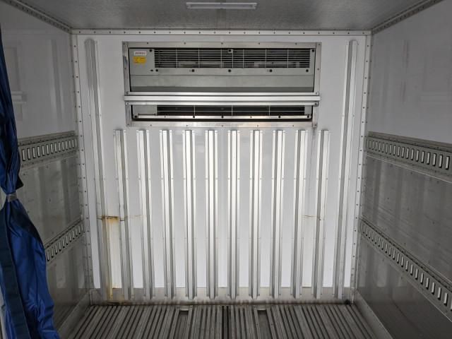 MITSUBISHI CANTER 2016