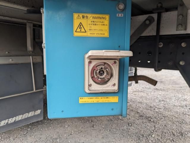 MITSUBISHI CANTER 2016