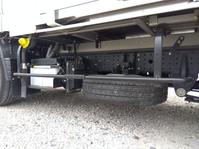 MITSUBISHI CANTER 2024