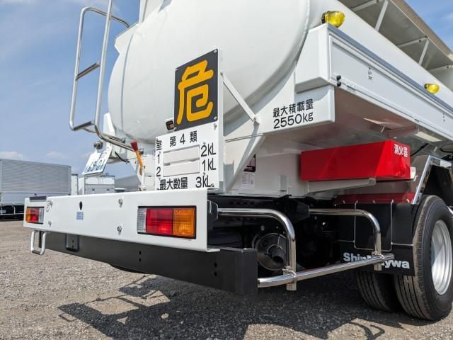 MITSUBISHI CANTER 2025