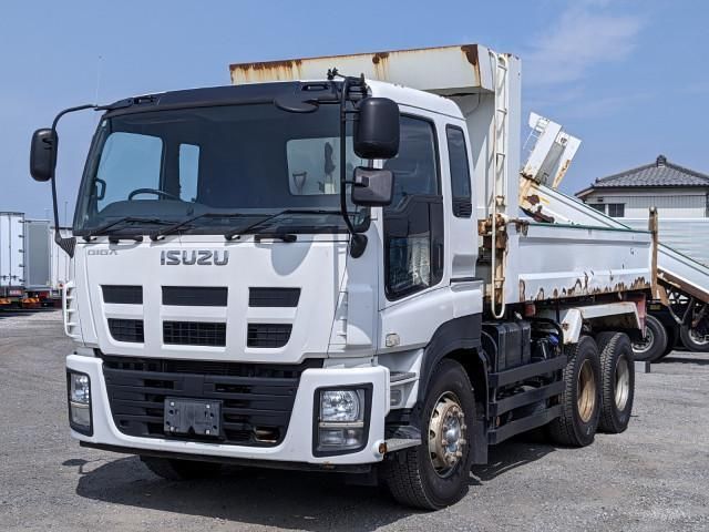 ISUZU GIGA 2014