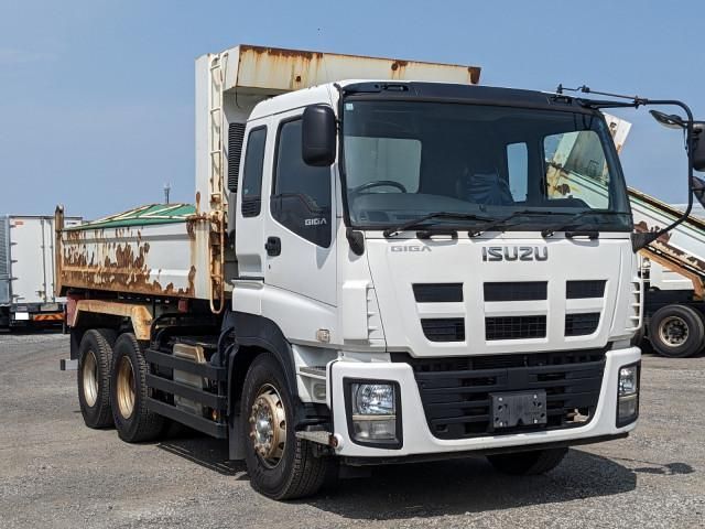 ISUZU GIGA 2014